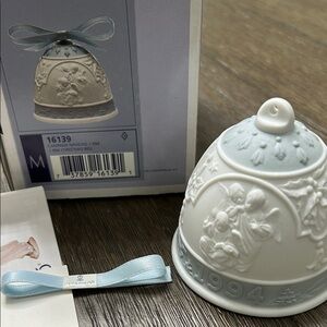 Vintage limited edition Lladró 1994 Christmas Bell Ornament, winter scene angels